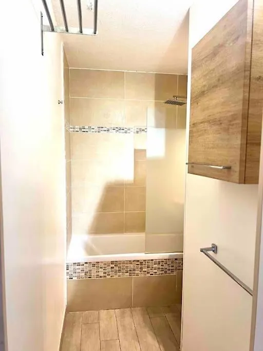 Baie D'Azur Vue Mer Piscine Parking Villeneuve-Loubet Apartment